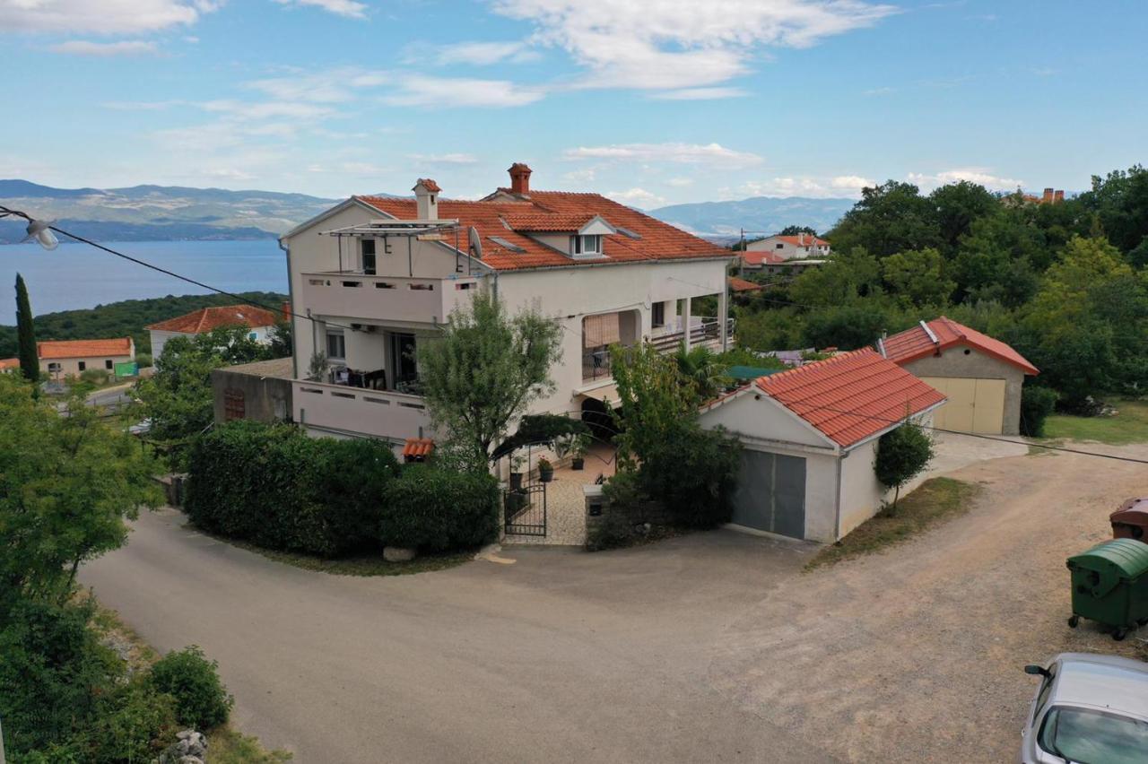Apartment House *