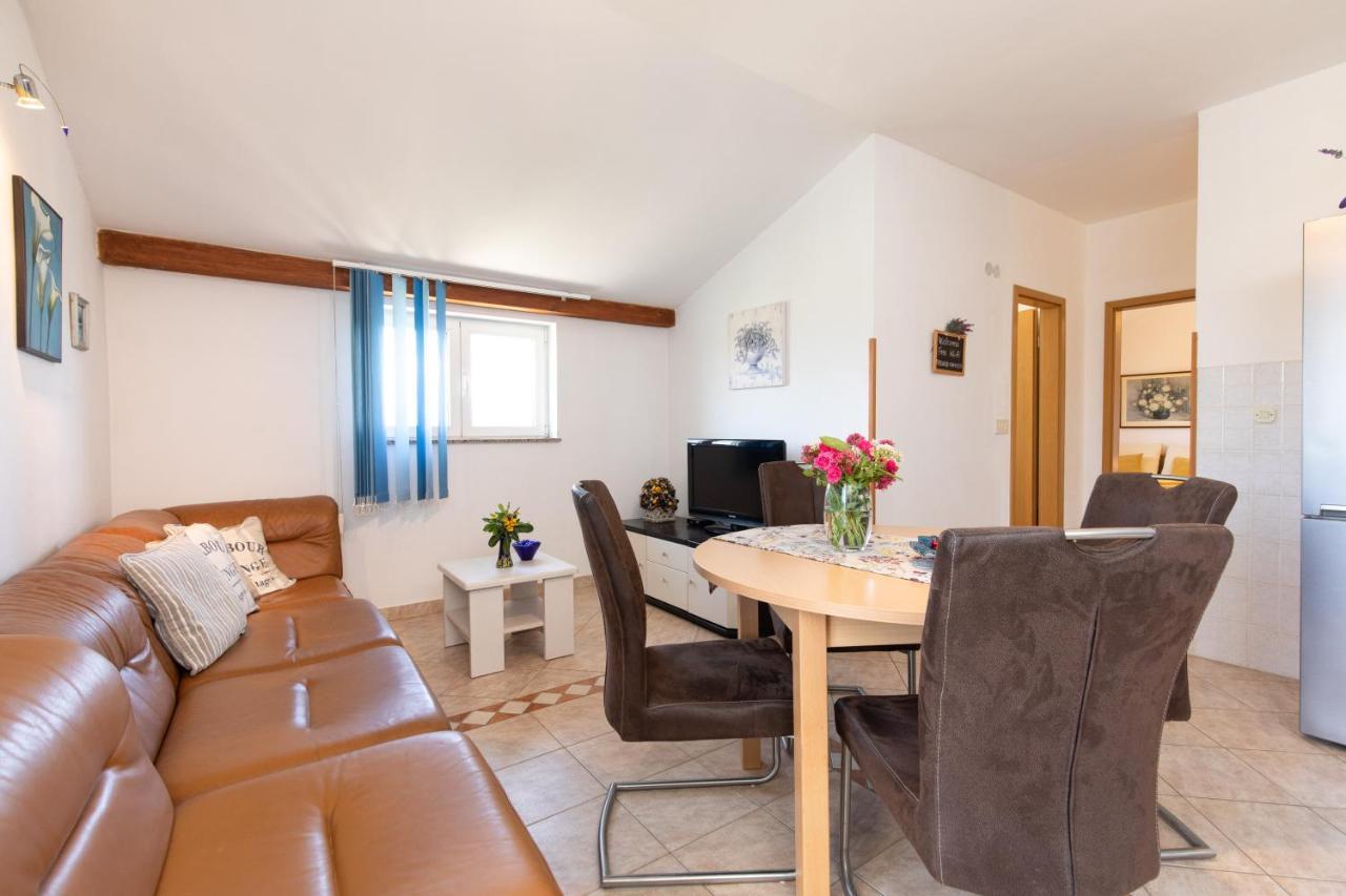 House Apartment Risika