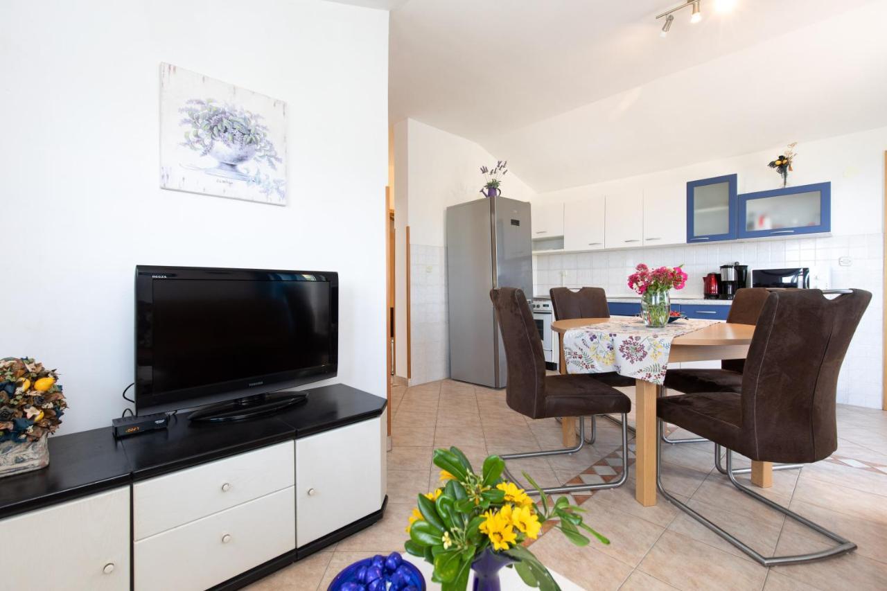 House Apartment Risika